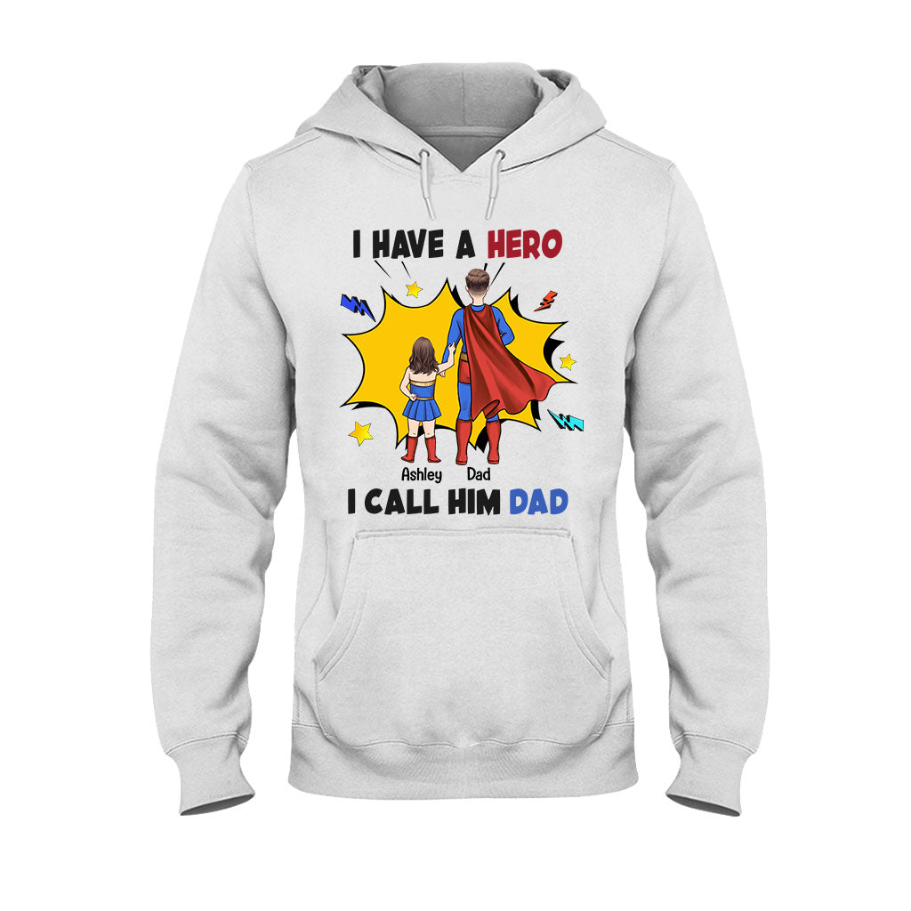 Ich habe einen Helden, ich nenne ihn Papa – personalisiertes Vater-T-Shirt und Hoodie