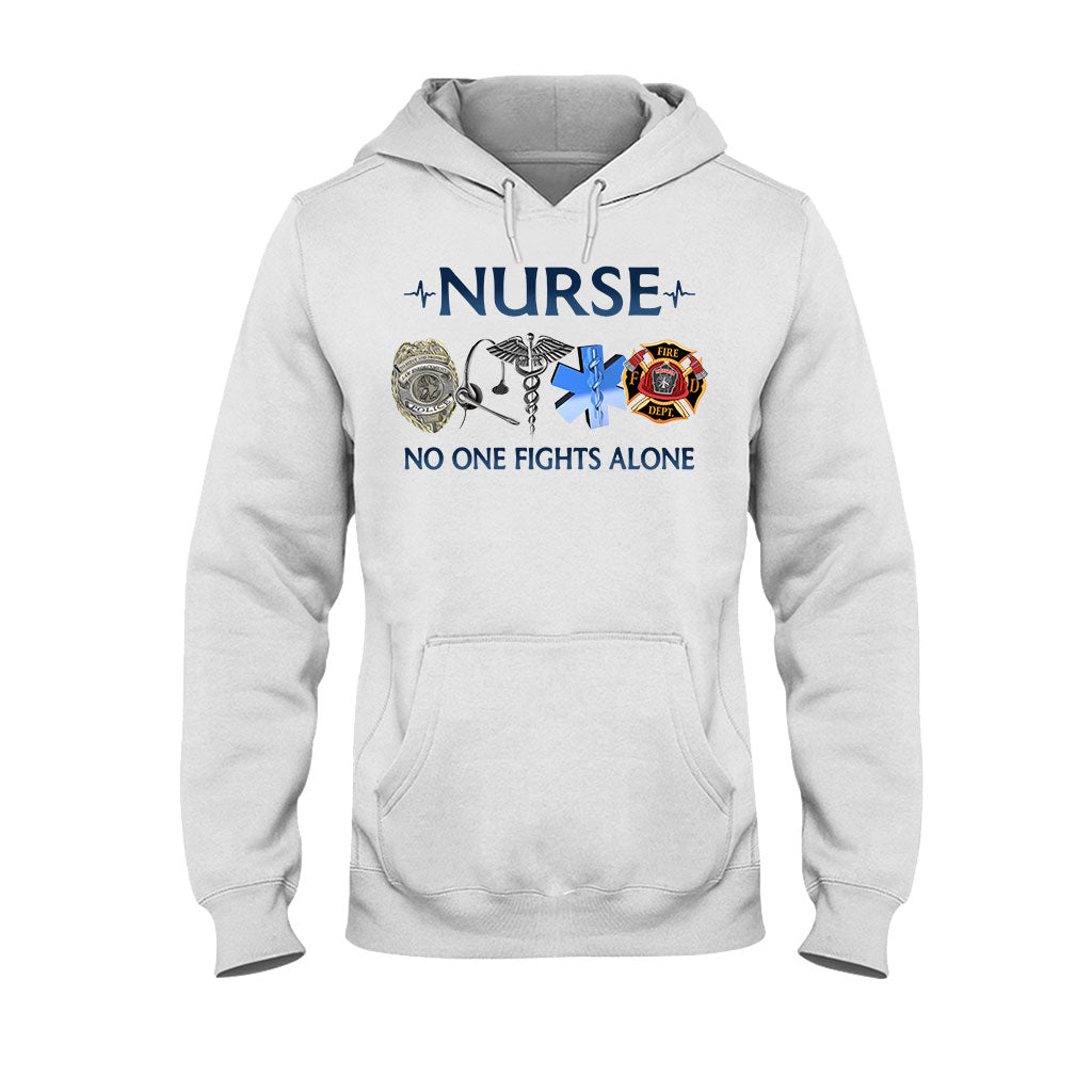 T-Shirt und Hoodie „Nurse No One Fights Alone“ (Krankenschwester – Niemand kämpft allein) 092021