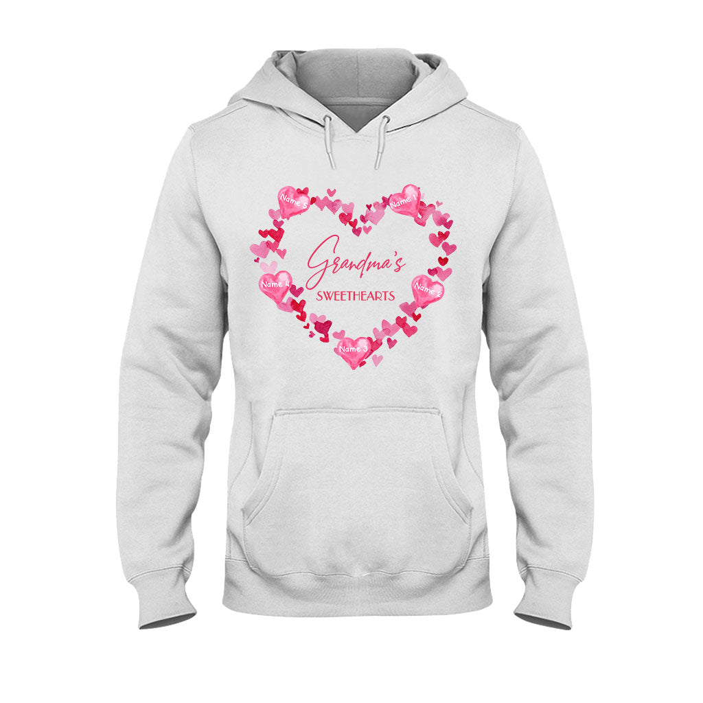 Omas Lieblinge – Personalisiertes Valentinstags-T-Shirt und Hoodie für Oma
