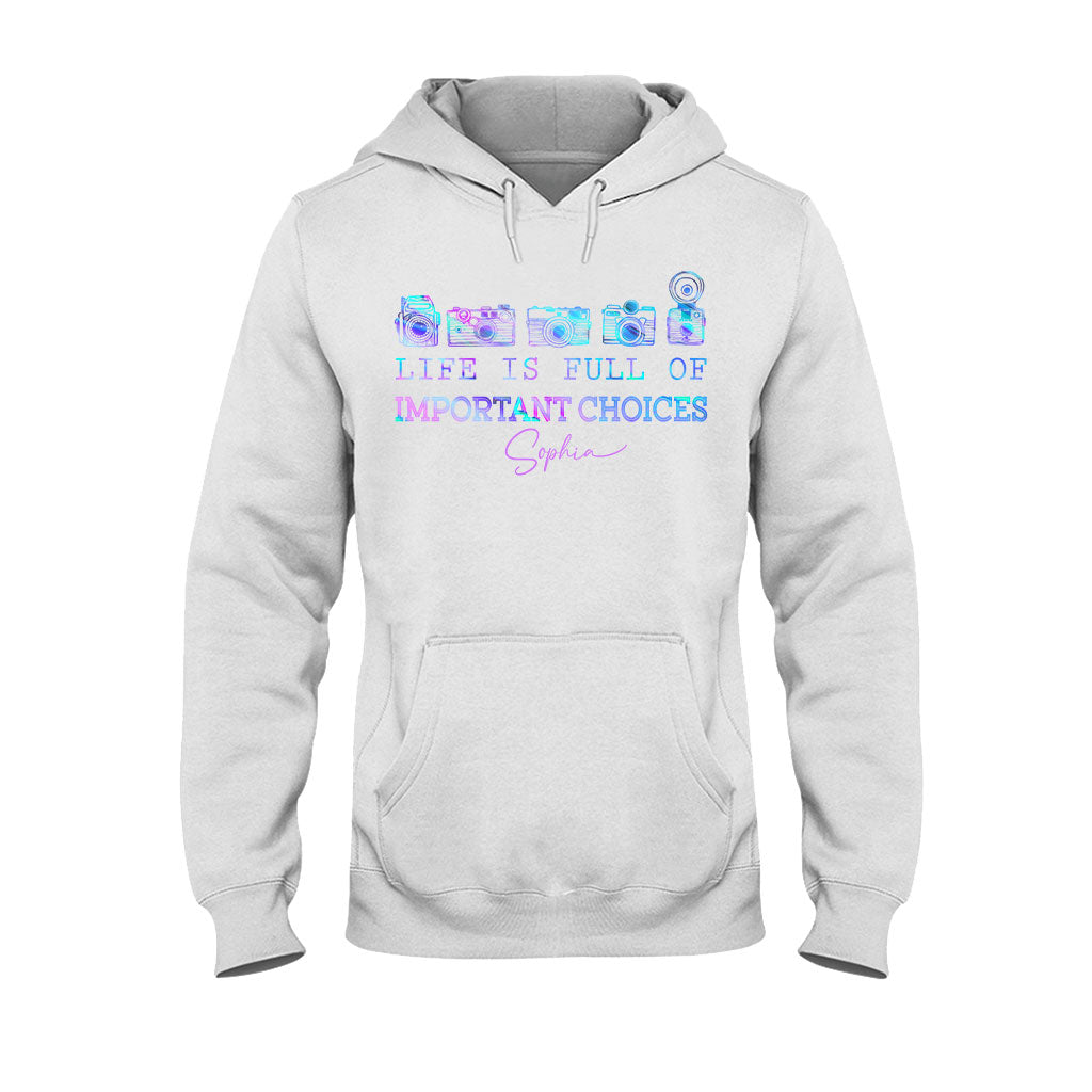 Das Leben ist voller wichtiger Entscheidungen – Personalisiertes Fotografie-T-Shirt und Hoodie