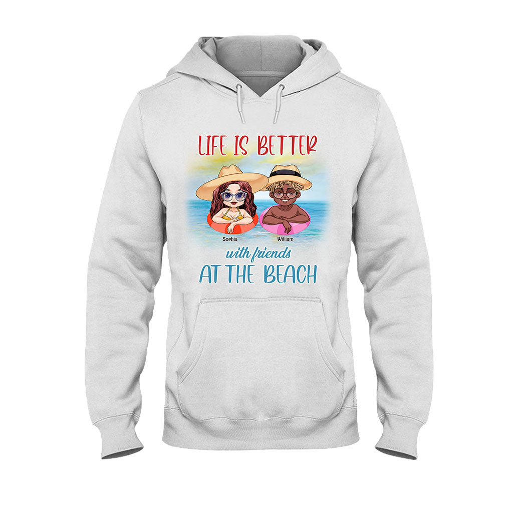 „Boozing With My Beaches“ – personalisiertes T-Shirt und Hoodie für Meeresliebhaber