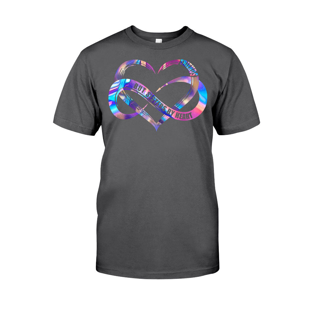 Nicht blutsverwandt, aber im Herzen Schwestern – Personalisiertes Bestie-T-Shirt und Hoodie