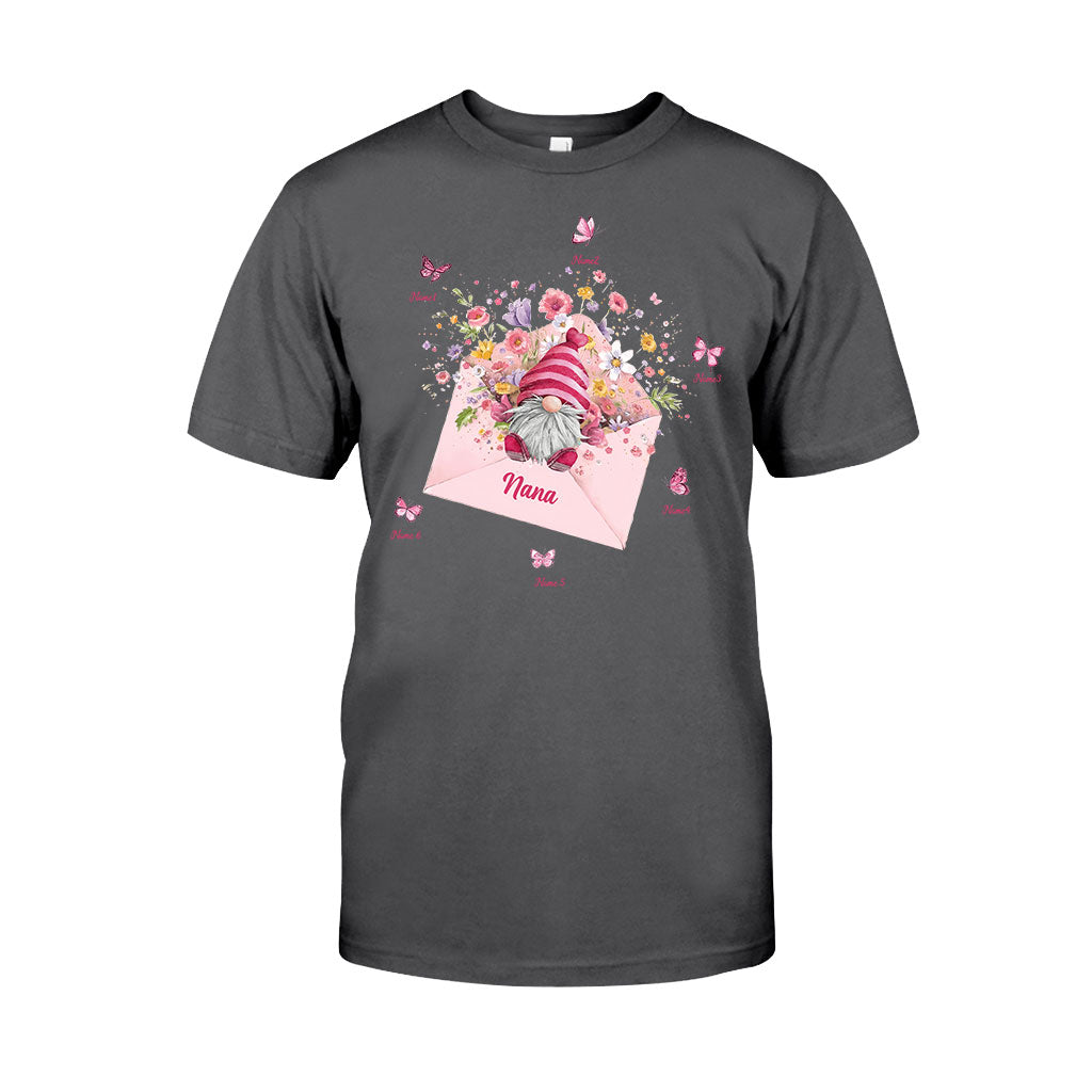 Ich liebe es, Oma zu sein – Personalisiertes Oma-T-Shirt und Hoodie