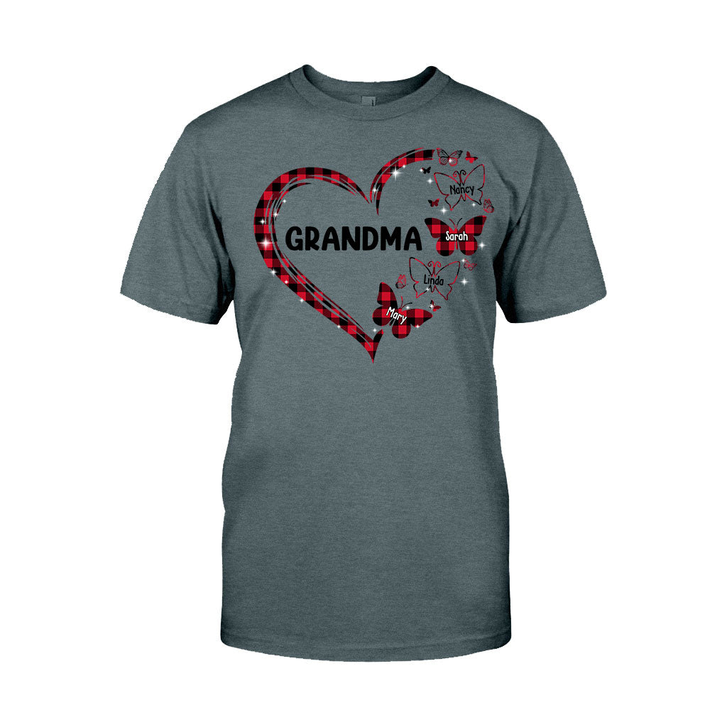 Oma Schmetterling – Geschenk für Oma und Mama – Personalisiertes T-Shirt und Hoodie