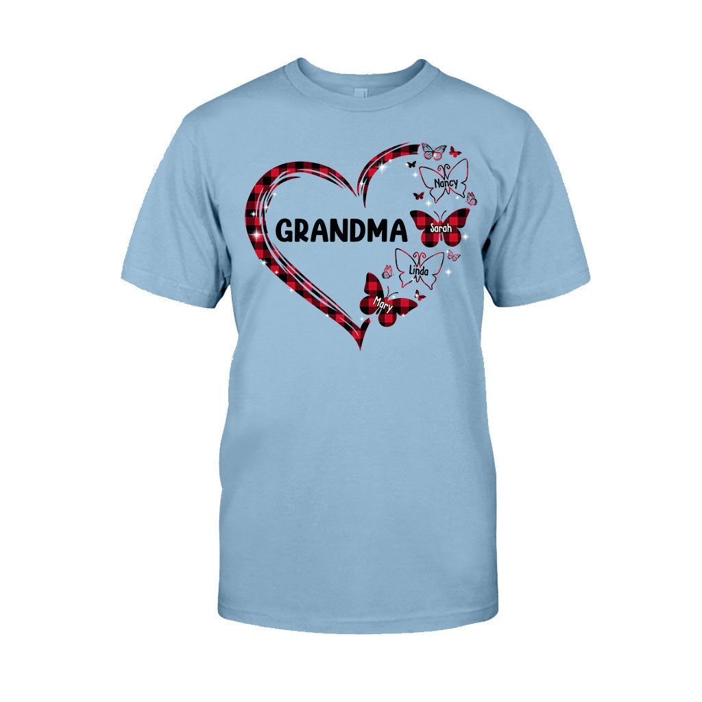 Oma Schmetterling – Geschenk für Oma und Mama – Personalisiertes T-Shirt und Hoodie