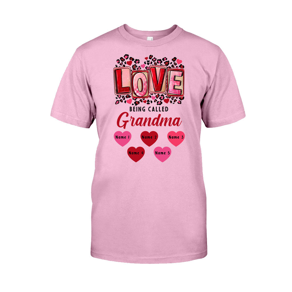 Ich liebe es, Oma genannt zu werden – personalisiertes Oma-T-Shirt und Hoodie