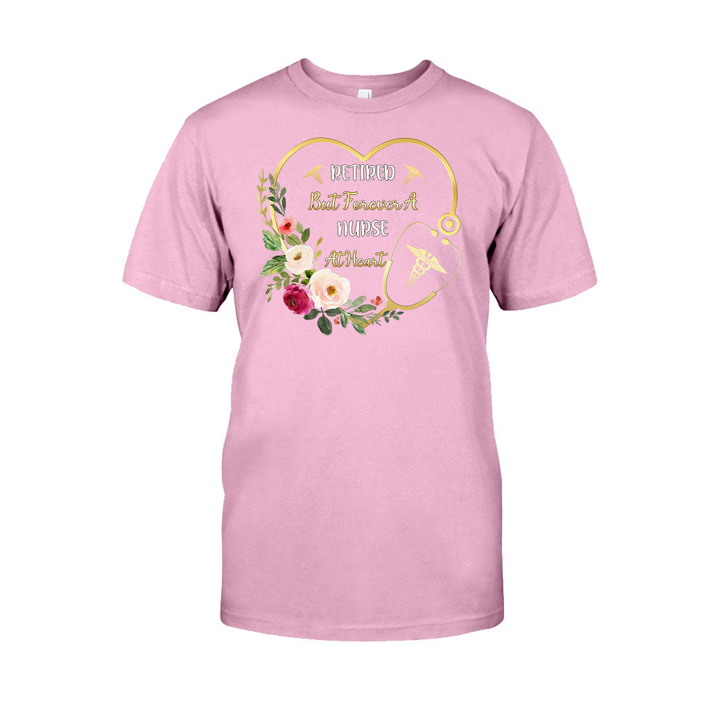 Für immer Krankenschwester im Herzen – T-Shirt und Hoodie für Krankenschwestern