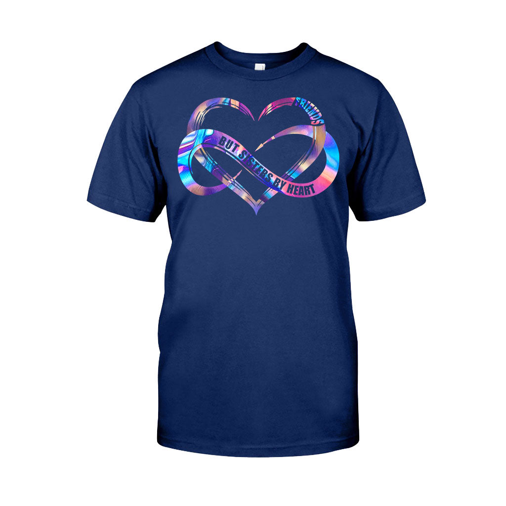 Nicht blutsverwandt, aber im Herzen Schwestern – Personalisiertes Bestie-T-Shirt und Hoodie