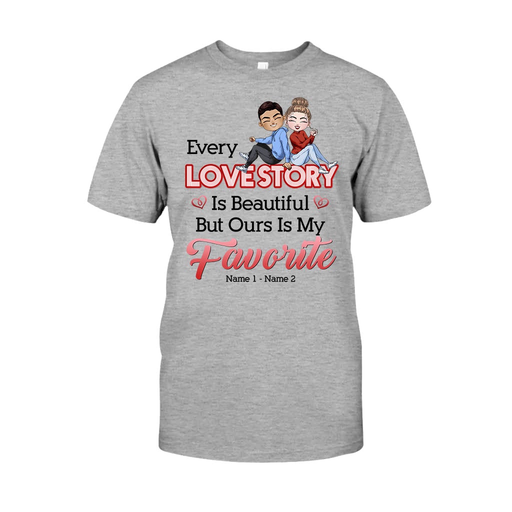 Unsere Liebesgeschichte ist meine Lieblingsgeschichte – personalisiertes Partner-T-Shirt und Hoodie