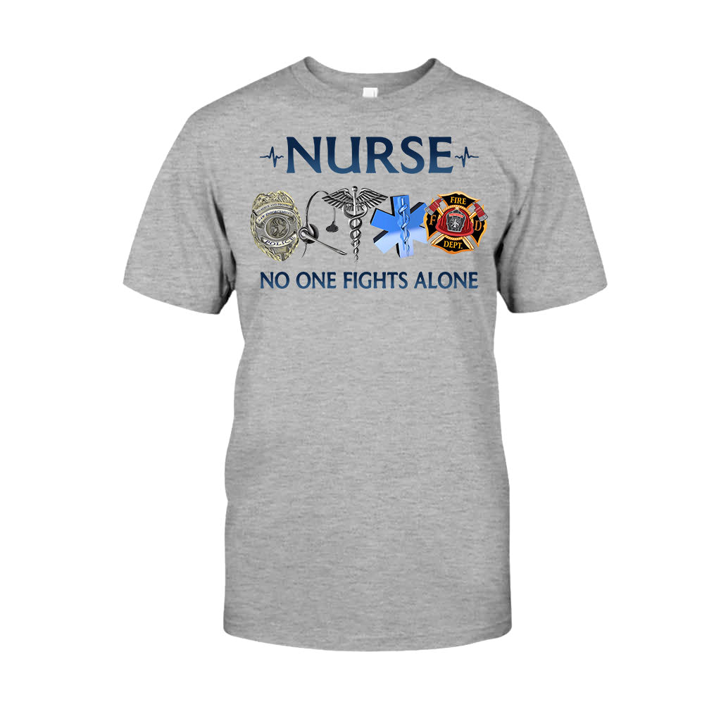 T-Shirt und Hoodie „Nurse No One Fights Alone“ (Krankenschwester – Niemand kämpft allein) 092021