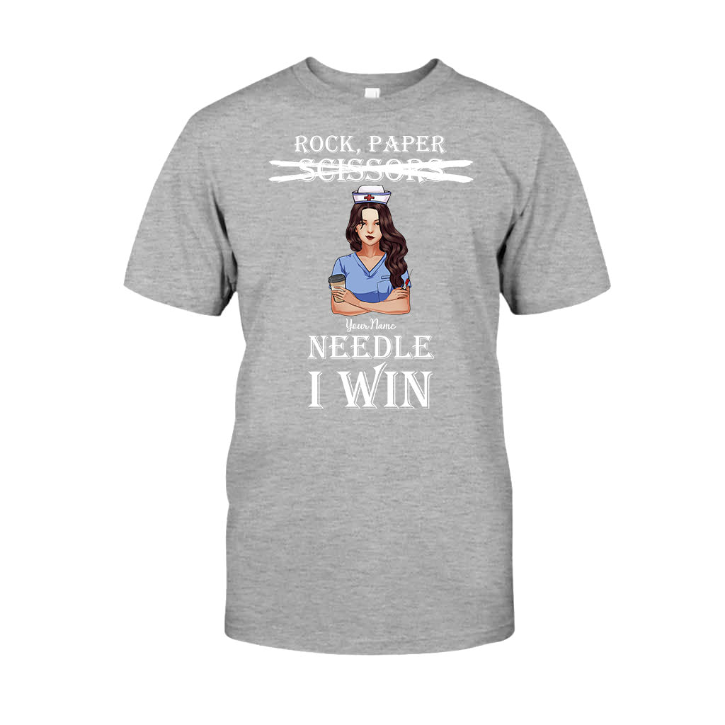 Stein, Papier, Nadel – Ich gewinne! – Personalisiertes T-Shirt und Hoodie für Krankenschwestern