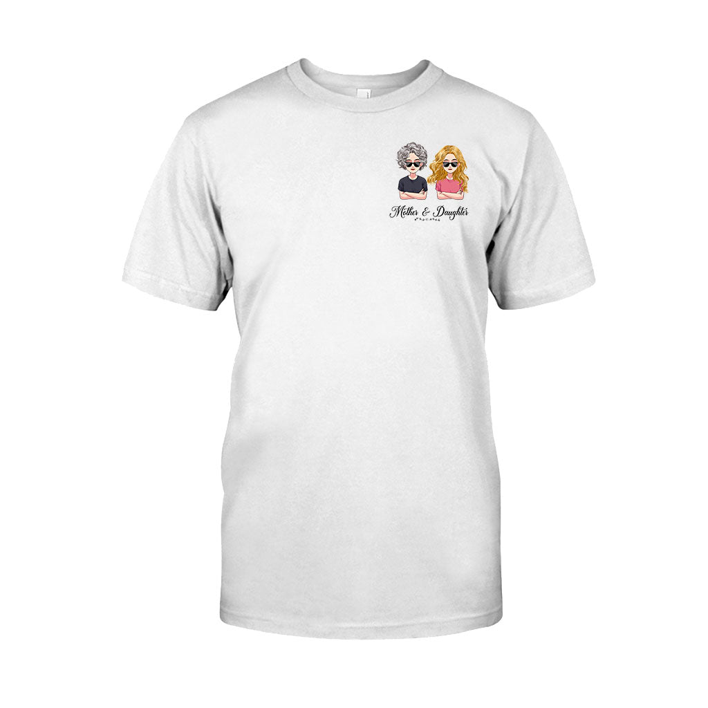 Wie die Mutter, so die Tochter – Personalisiertes Mutter-T-Shirt und Hoodie