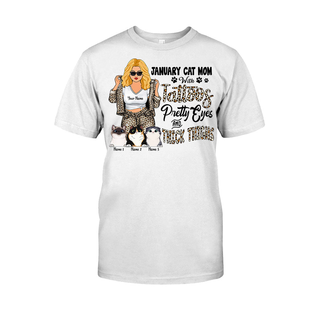 Katzenmama mit Tattoos, hübschen Augen und kräftigen Oberschenkeln – personalisiertes Muttertags-T-Shirt und Hoodie mit Katzenmotiv
