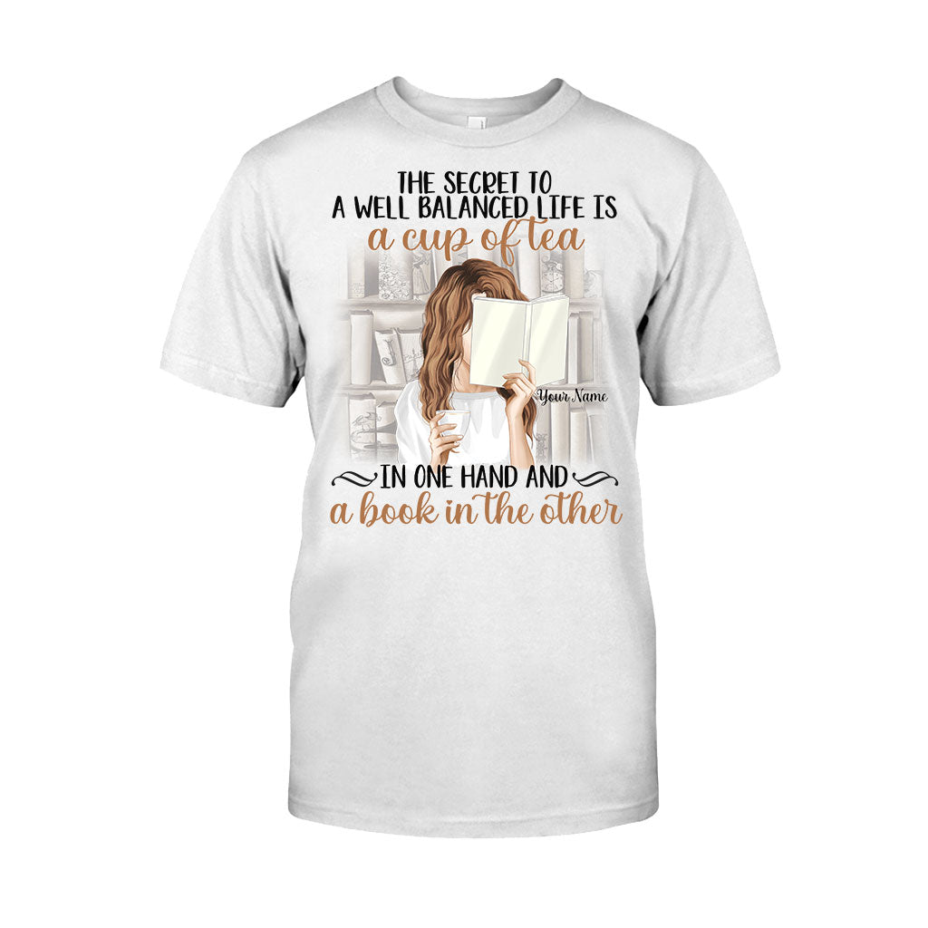 Bücherliebhaber – Personalisiertes Buch-T-Shirt und Hoodie