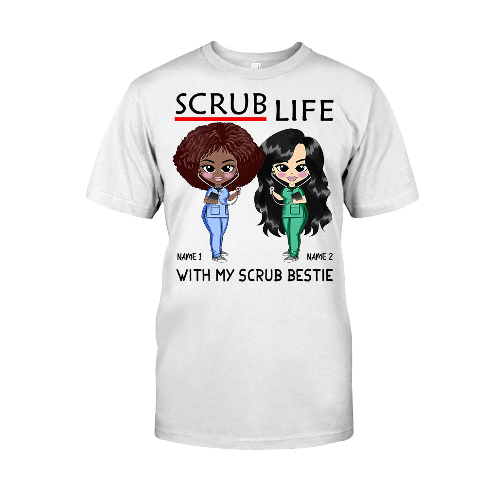 Gemeinsam mit meiner besten Freundin im OP-Bereich – personalisiertes T-Shirt und Hoodie für Pflegekräfte