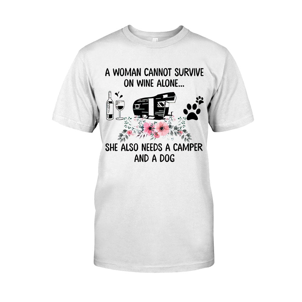 Eine Frau kann nicht nur von Wein leben – Camping-T-Shirt und Hoodie 1121