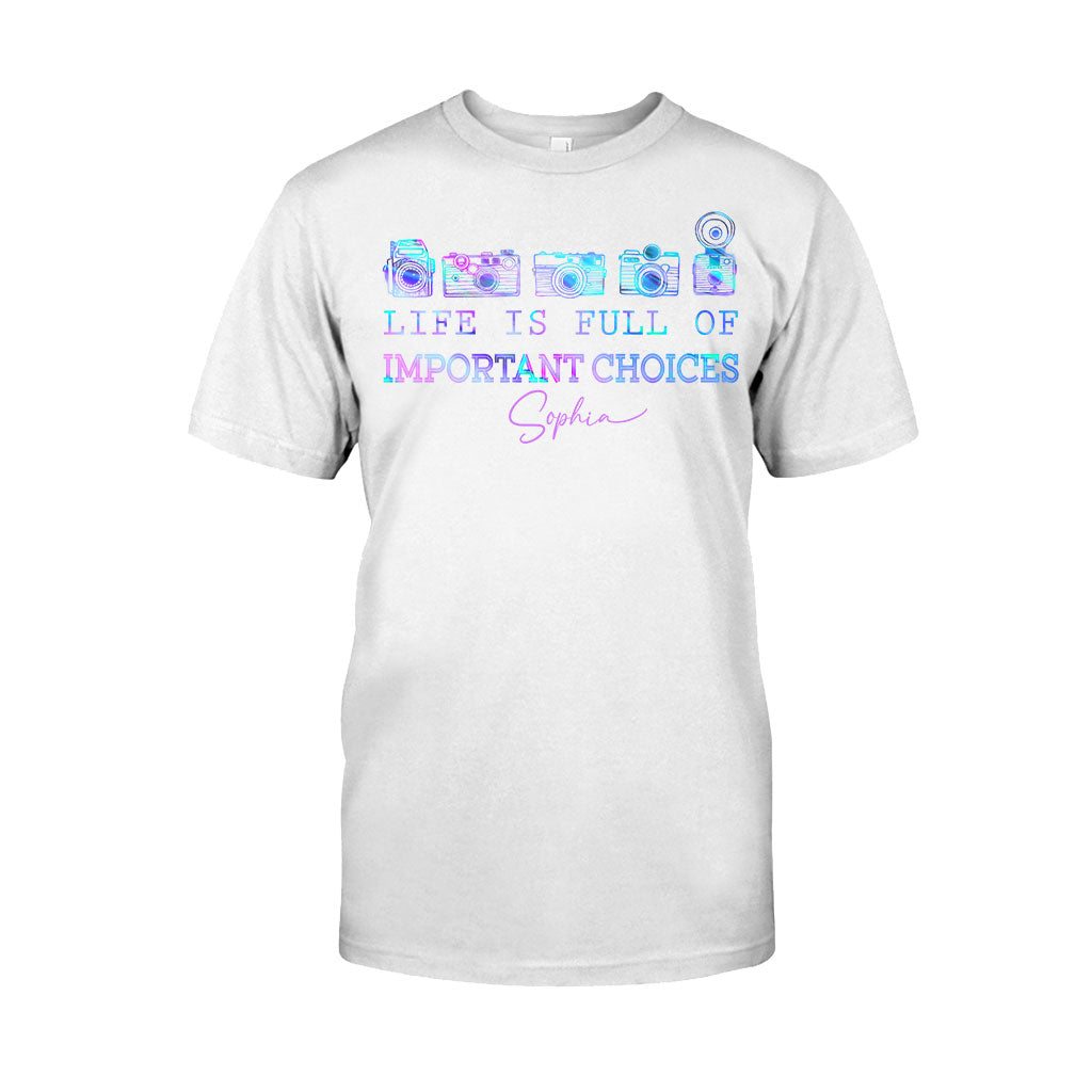 Das Leben ist voller wichtiger Entscheidungen – Personalisiertes Fotografie-T-Shirt und Hoodie