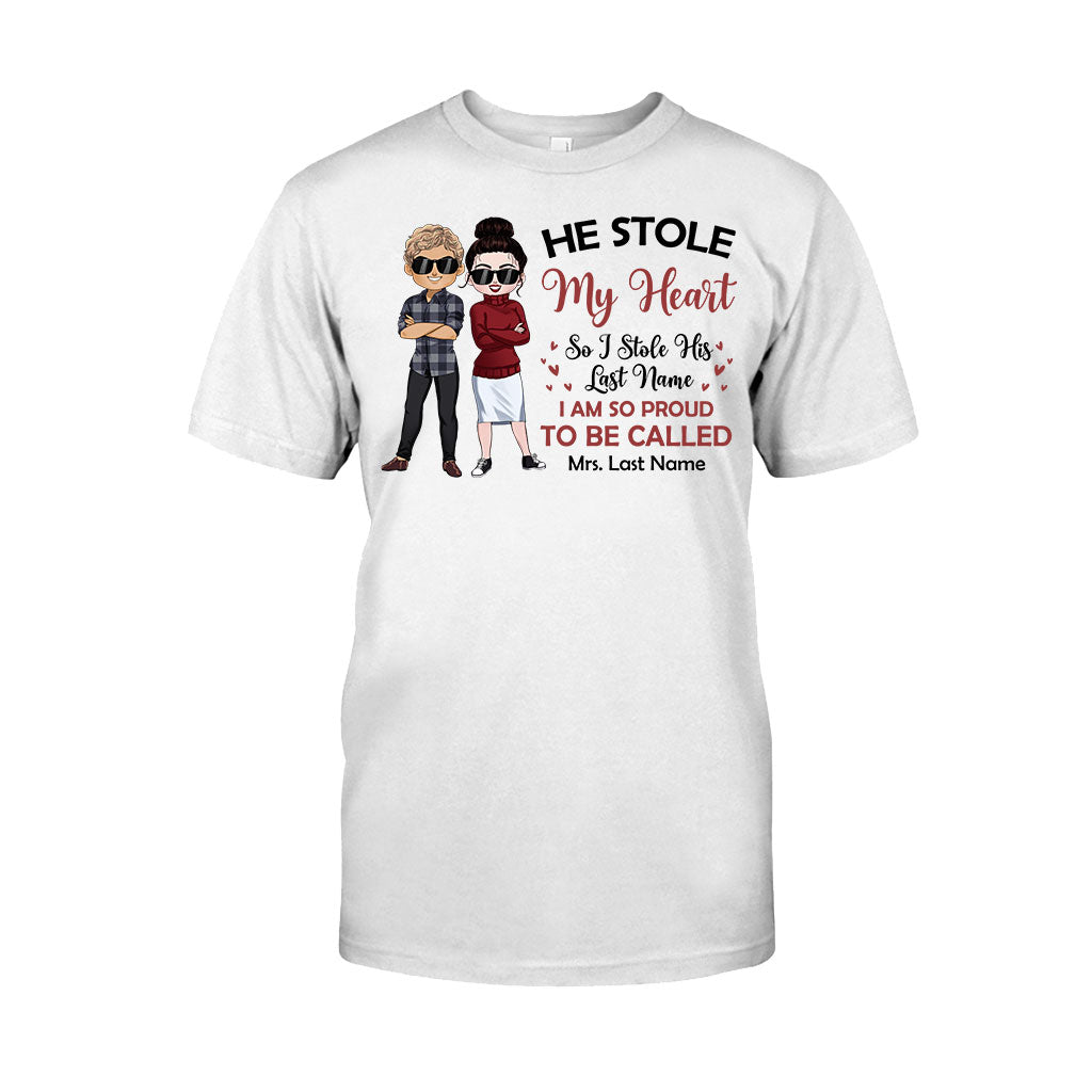 Er hat mein Herz gestohlen, ich seinen Nachnamen – Personalisiertes Partner-T-Shirt und Hoodie