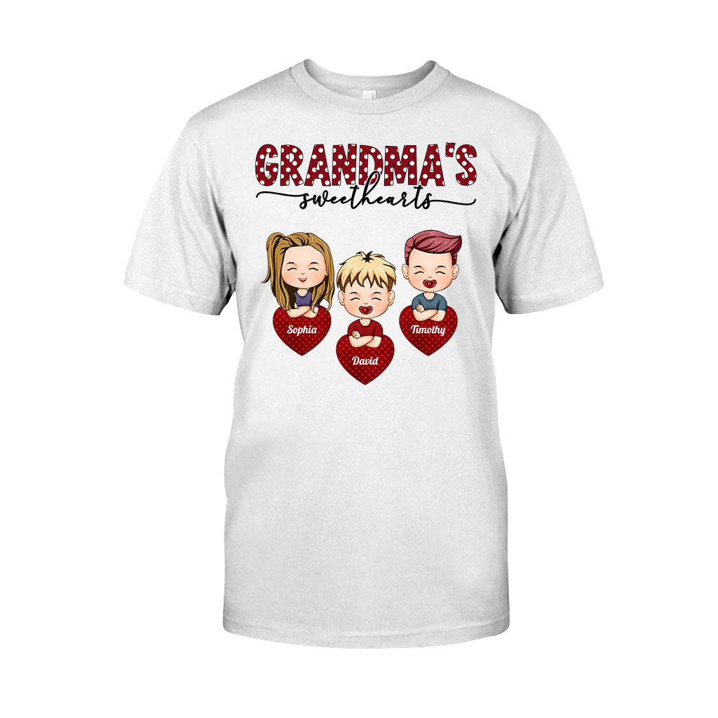 Omas Lieblinge – Personalisiertes Valentinstags-T-Shirt und Hoodie für Oma