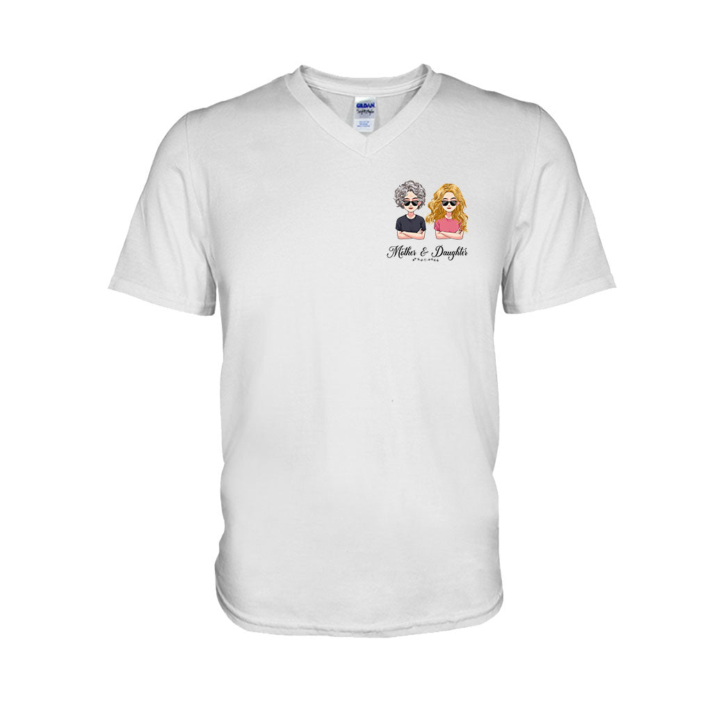 Wie die Mutter, so die Tochter – Personalisiertes Mutter-T-Shirt und Hoodie