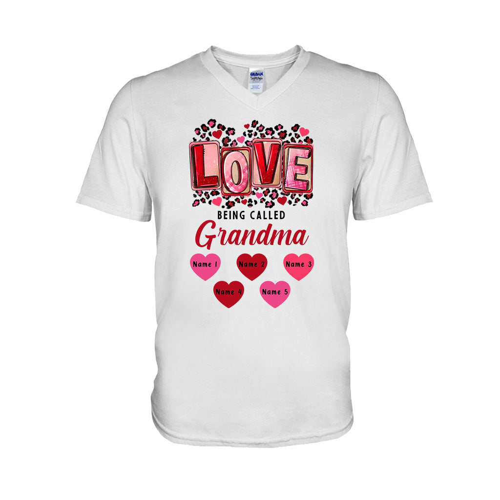 Ich liebe es, Oma genannt zu werden – personalisiertes Oma-T-Shirt und Hoodie