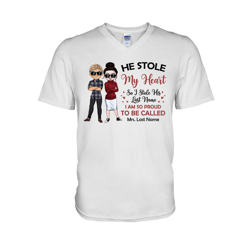 Er hat mein Herz gestohlen, ich seinen Nachnamen – Personalisiertes Partner-T-Shirt und Hoodie