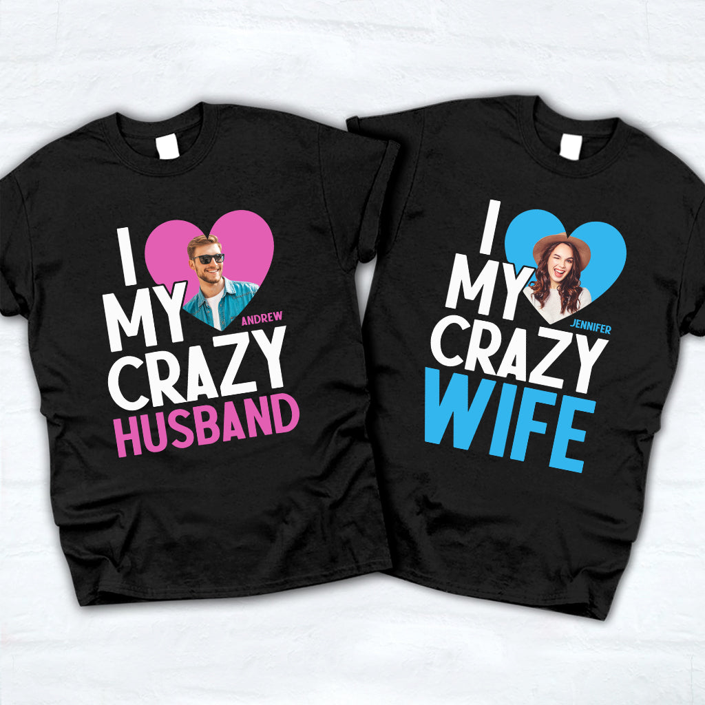 Ich liebe meine verrückte Frau – Personalisiertes T-Shirt und Hoodie für Ehepaare
