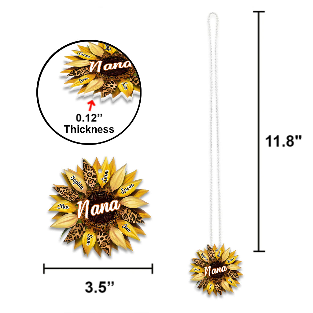 Oma, Mama, Tante, Familie, Sonnenblume – Personalisierter Auto-Anhänger für Oma