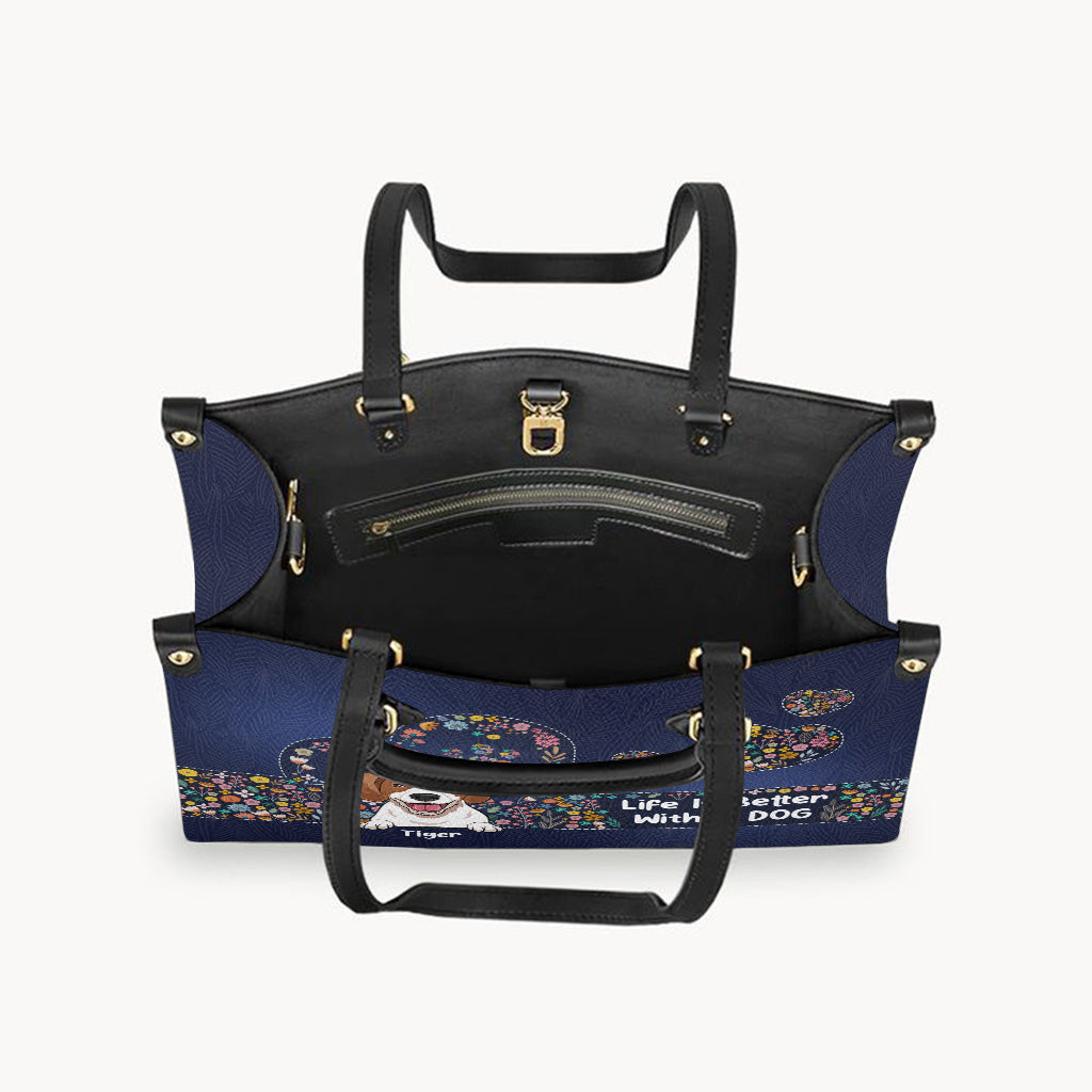 Das Leben ist schöner mit Hunden – personalisierte Lederhandtasche mit Hundemotiv