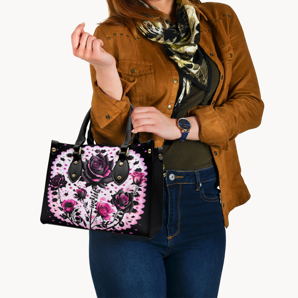 Mutter, Oma und Kinder, Schwarze und rosa Rosen – Personalisierte Mutter-Lederhandtasche