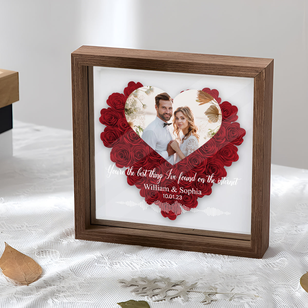 Individuelles Foto, Namen, Datum, Nachricht und Soundwave – personalisierte Blumen-Schattenbox für Paare