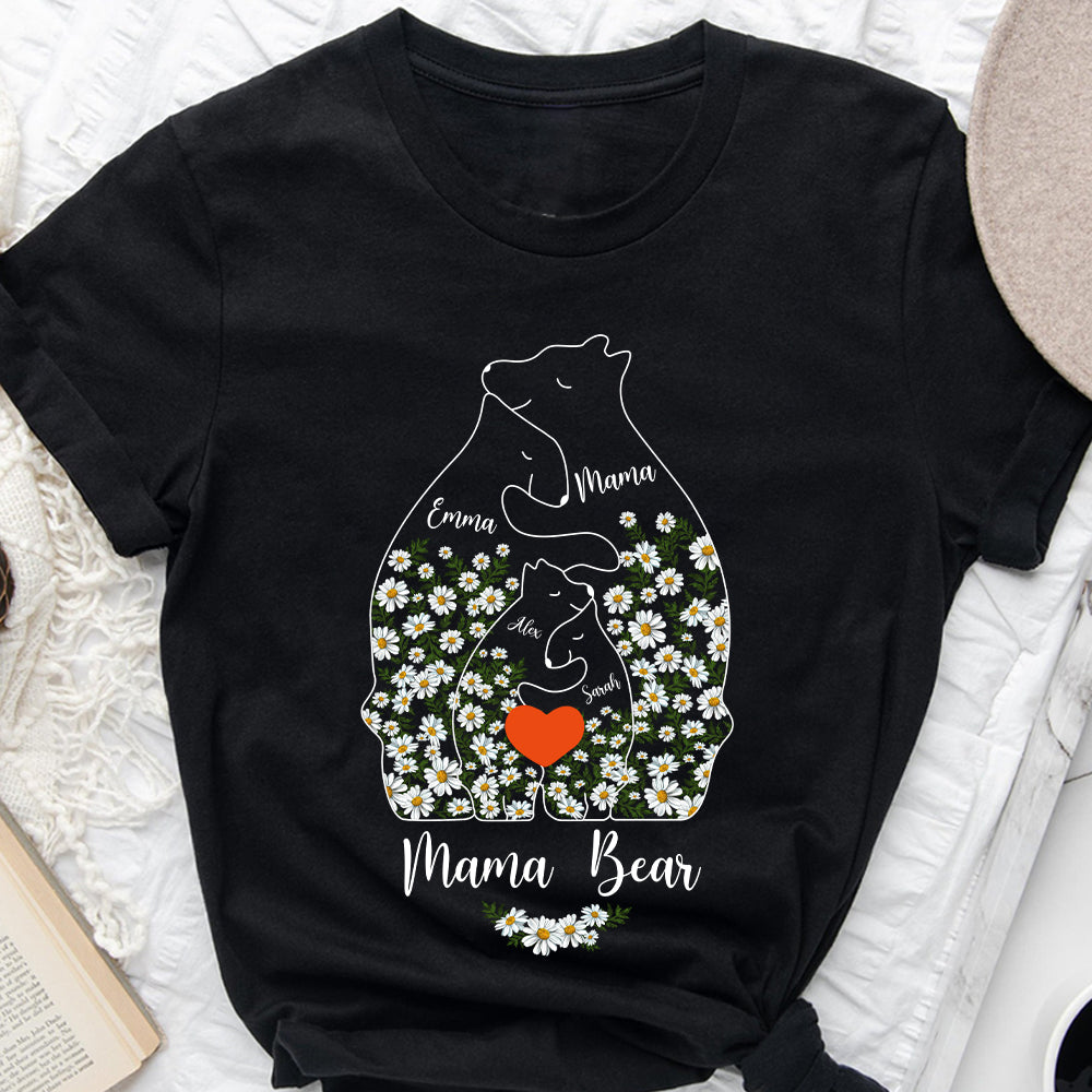 Blumenmuster: Mama Bär und ihre Jungen umarmen sich – personalisiertes Mutter-T-Shirt und Hoodie