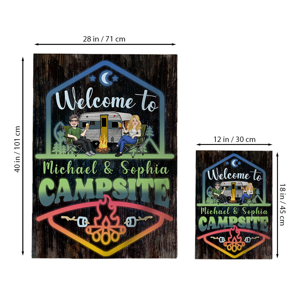 Willkommen zu unserem Abenteuer – Personalisierte Camping-Gartenflagge