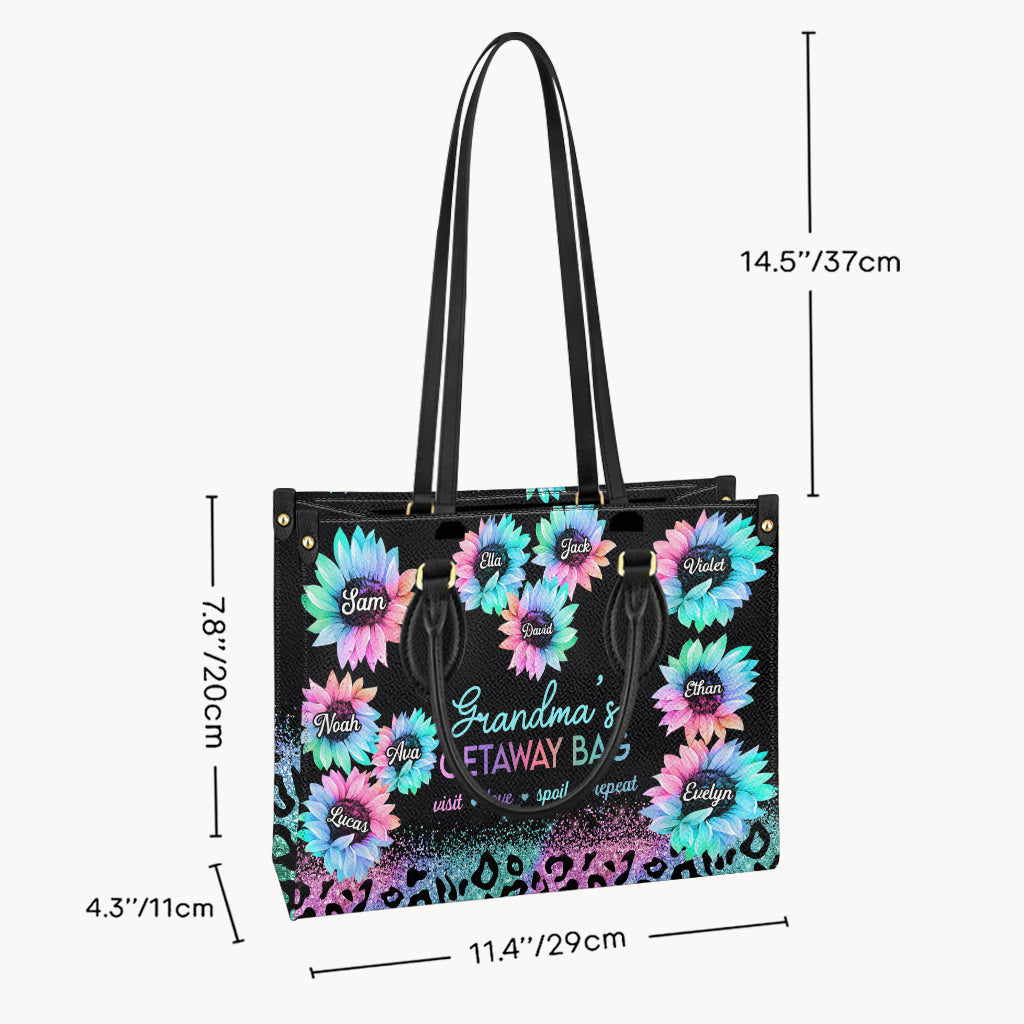 Omas Auszeit-Tasche – Personalisierte Oma-Lederhandtasche