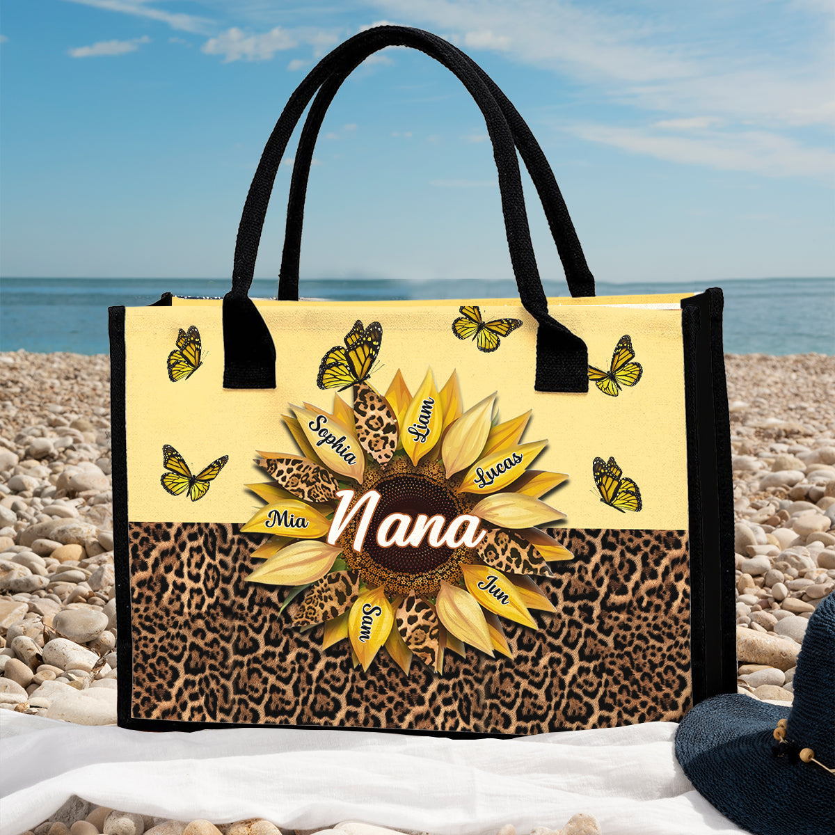 Oma, Mama, Tante, Familie, Sonnenblumen, Schmetterlinge – Personalisierte Tragetasche aus Canvas