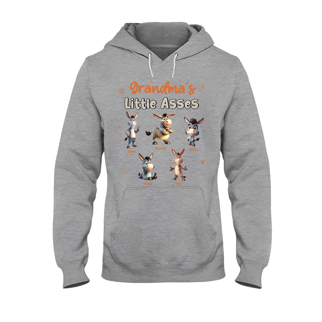 Omas Mama – Egal welcher Titel, kleine Süße – Personalisiertes Oma-T-Shirt und Hoodie