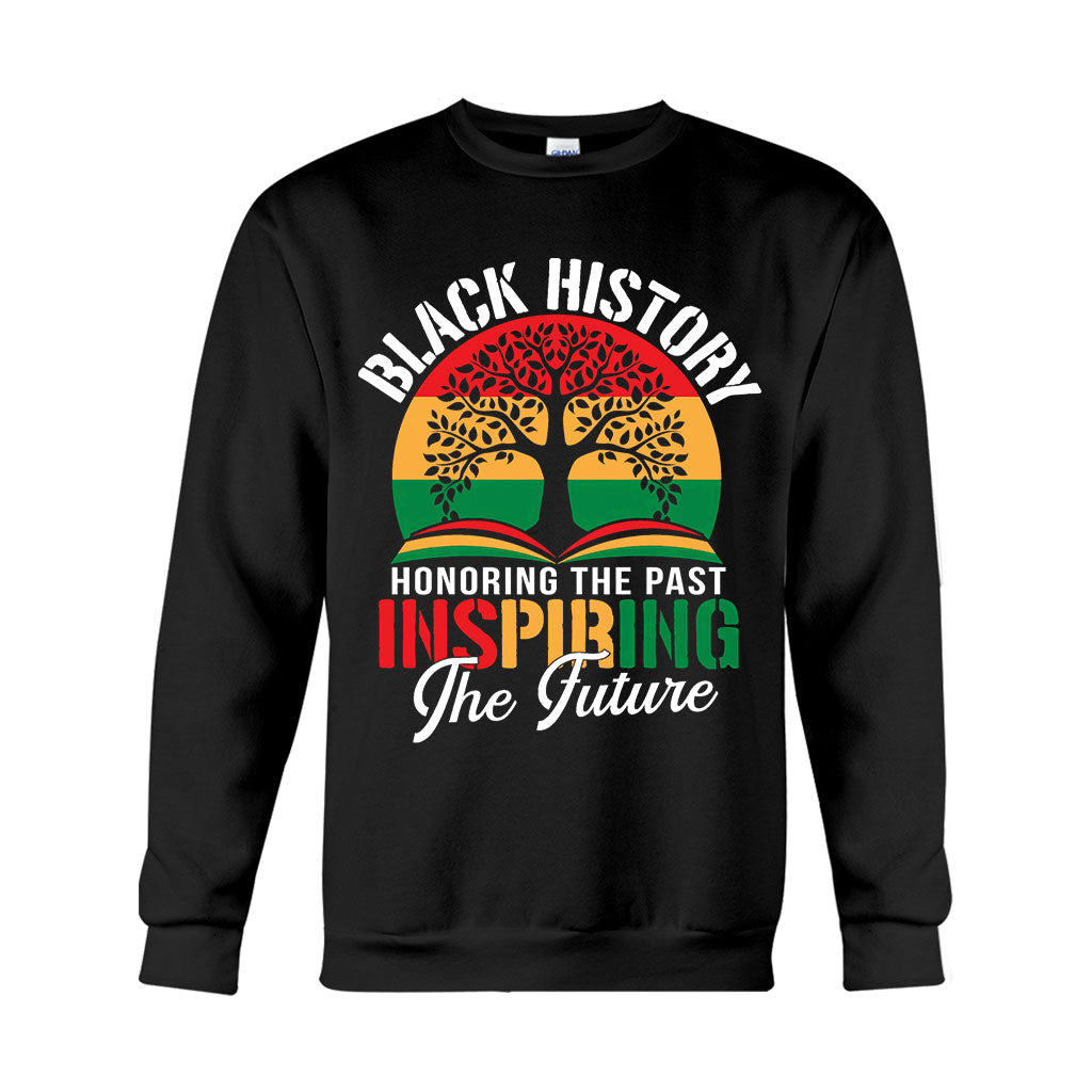 Schwarze Geschichte: Die Vergangenheit ehren, die Zukunft inspirieren – Personalisiertes T-Shirt und Hoodie für Afroamerikaner