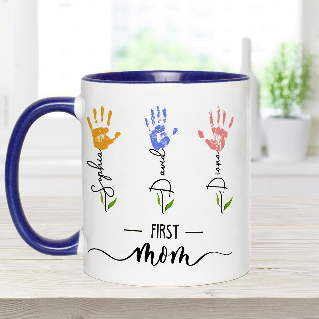 Erst Mama, jetzt Oma – personalisierte Tasse mit Muttermotiv