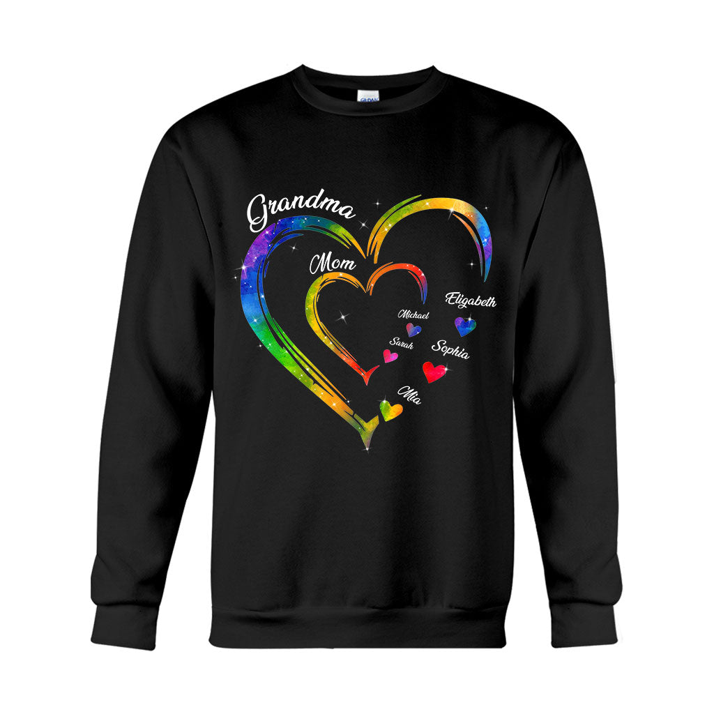 Oma-Herzen – Personalisiertes Oma-T-Shirt und Hoodie