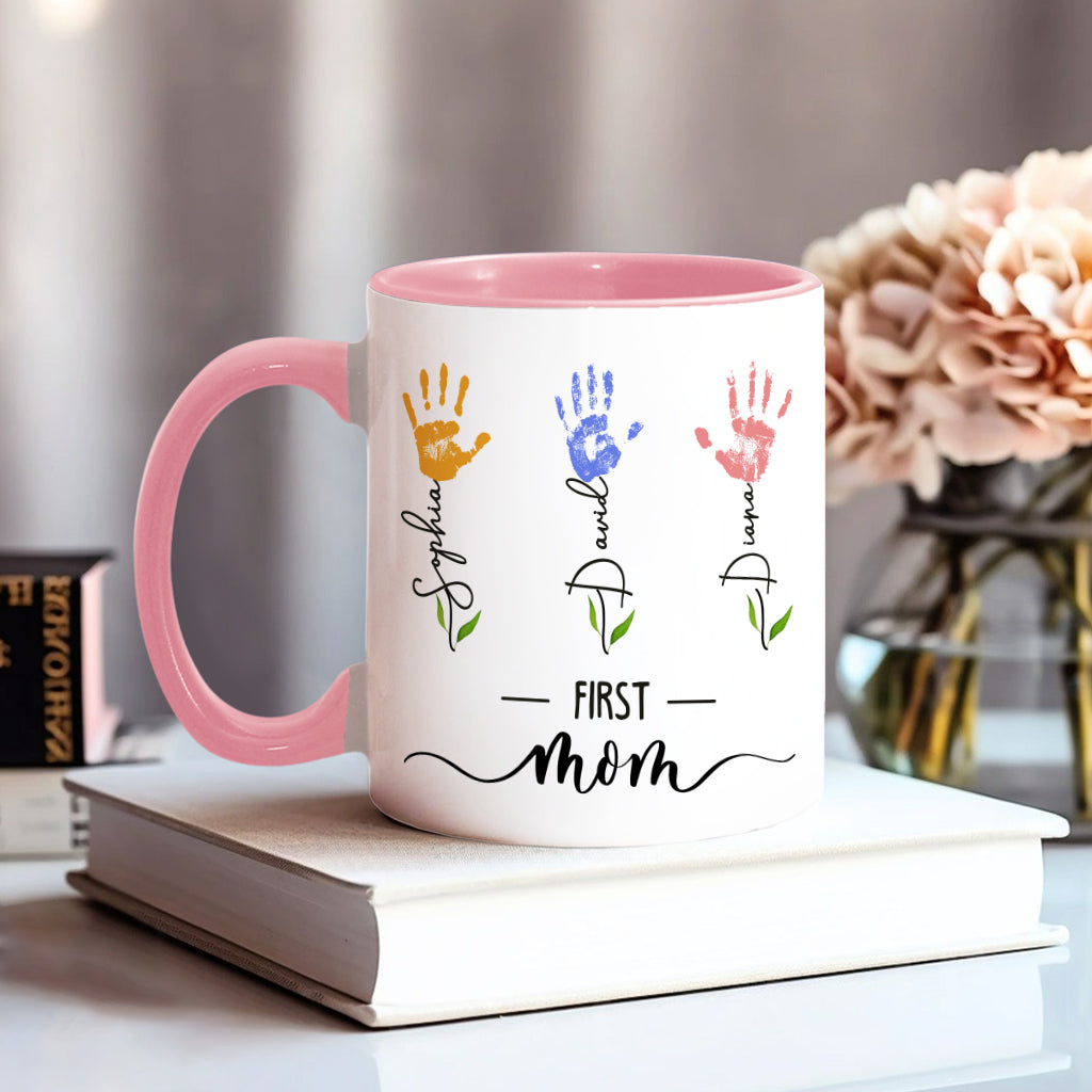Erst Mama, jetzt Oma – personalisierte Tasse mit Muttermotiv