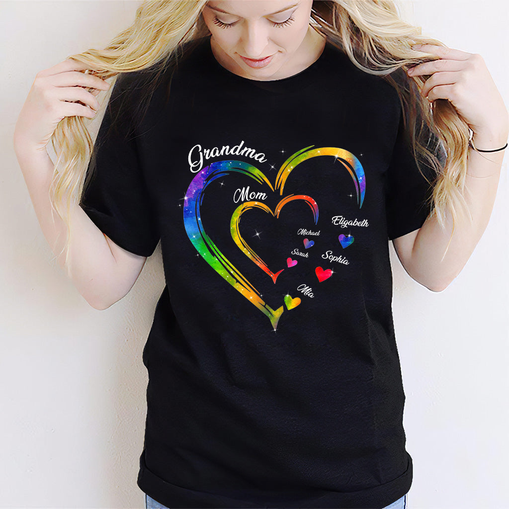 Oma-Herzen – Personalisiertes Oma-T-Shirt und Hoodie