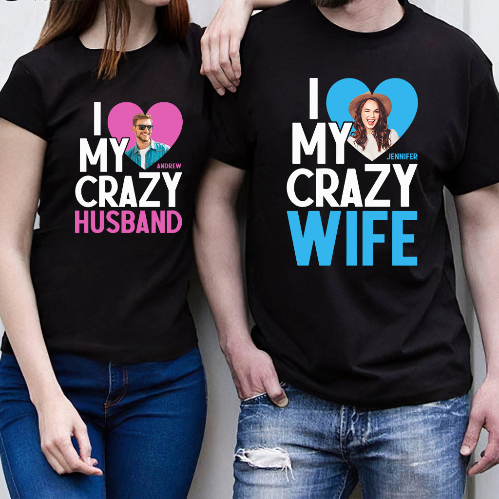 Ich liebe meine verrückte Frau – Personalisiertes T-Shirt und Hoodie für Ehepaare