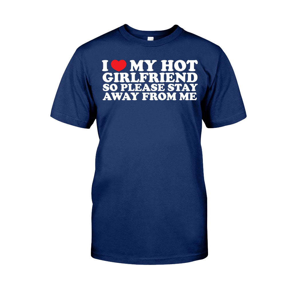 Ich liebe meine Freundin – Personalisiertes Partner-T-Shirt und Hoodie