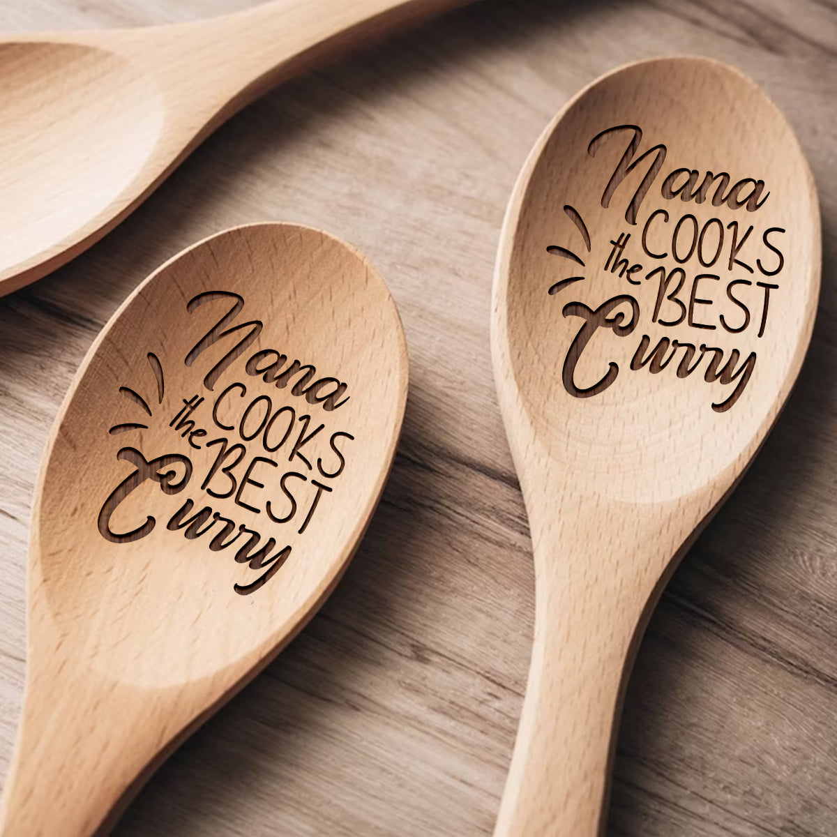 Mama/Oma/Mama... kocht das beste Essen – personalisierter Holzlöffel für Mütter