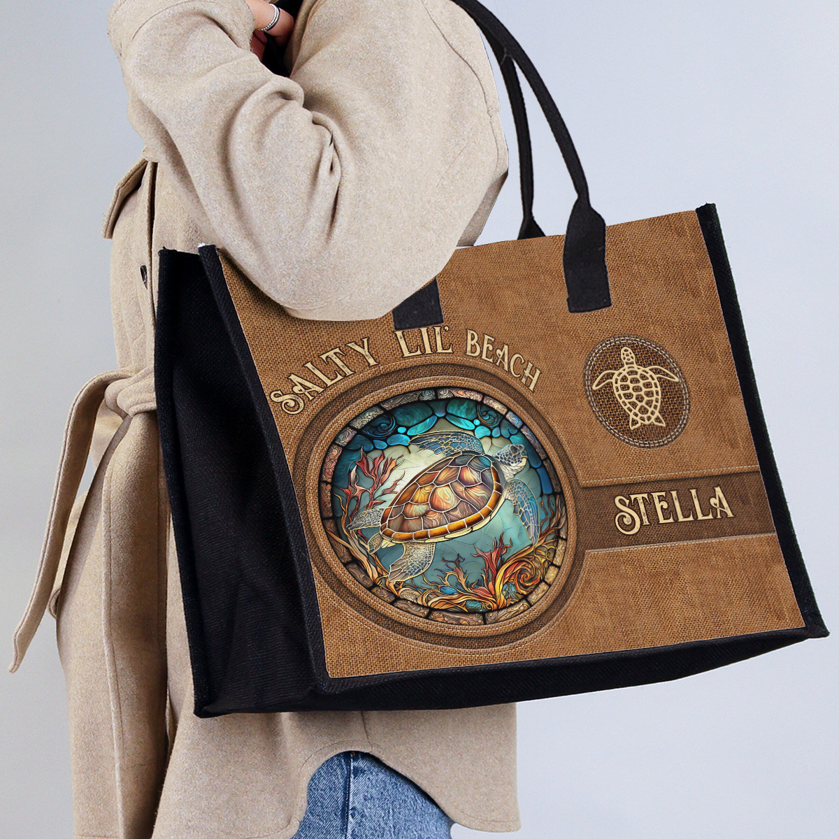 Salty Lil Beach – Personalisierte Tragetasche aus Canvas mit Schildkrötenmotiv