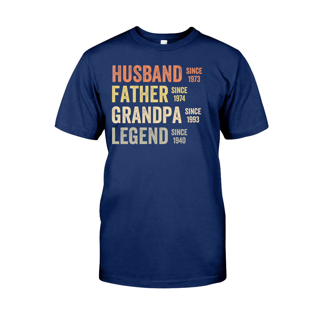 Papa-Opa-Legende – Personalisiertes Vater-T-Shirt und Hoodie