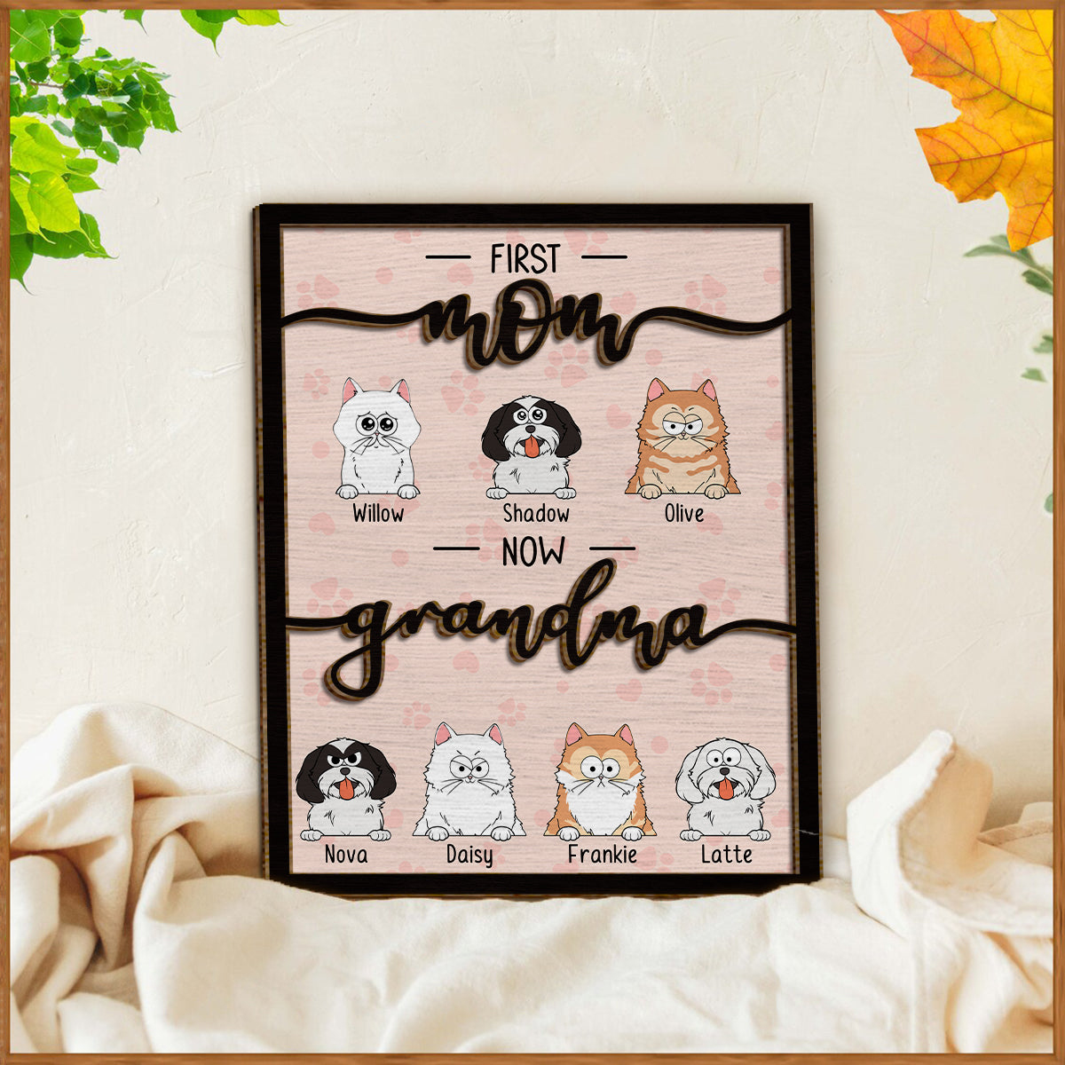 Erst Mama, jetzt Oma, Katzen- und Hundeliebhaberin – Personalisiertes zweilagiges Holzschild/Holzplakette mit Hundemotiv