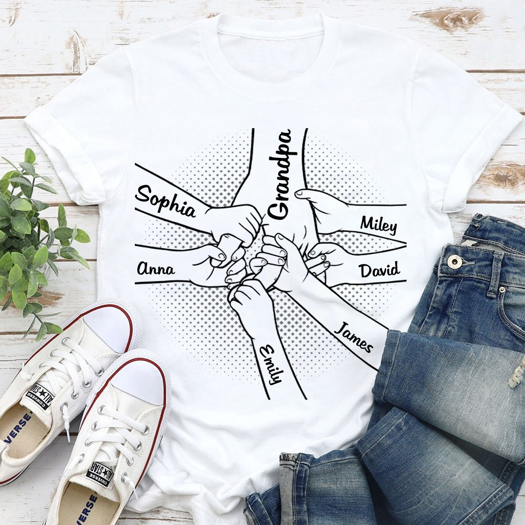 Hand in Hand – Personalisiertes Opa-T-Shirt und Hoodie