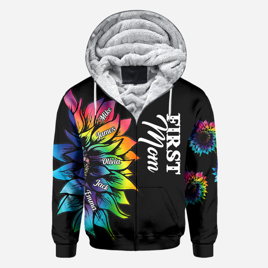 Erst Mutter, jetzt Oma – mit beliebigem Titel und Kindernamen – personalisiertes Mutter-Shirt