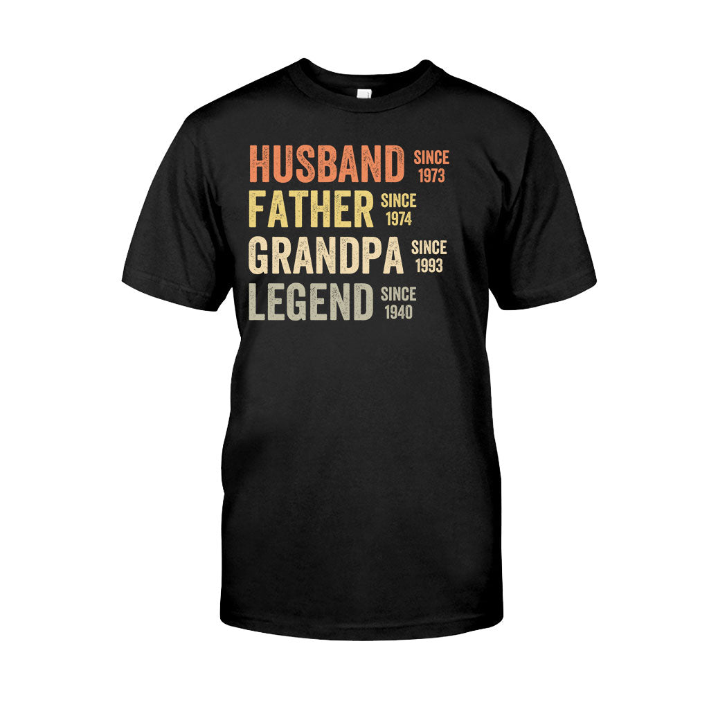 Papa-Opa-Legende – Personalisiertes Vater-T-Shirt und Hoodie